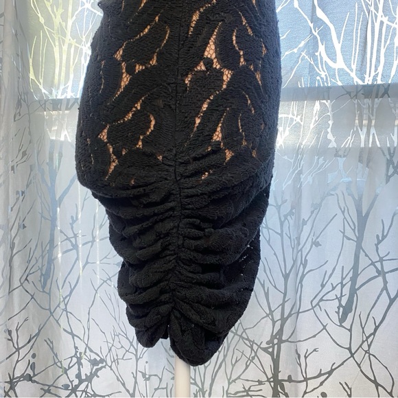 A.L.C ALC Scarlett crewneck long sleeve nude black lace mini dress - Picture 6 of 12